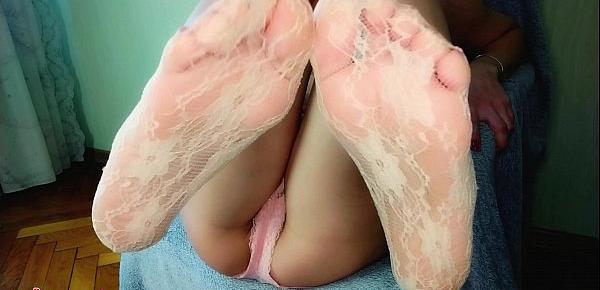  Babe Show Her Feet and Sensual Masturbate Pussy - Foot Fetish